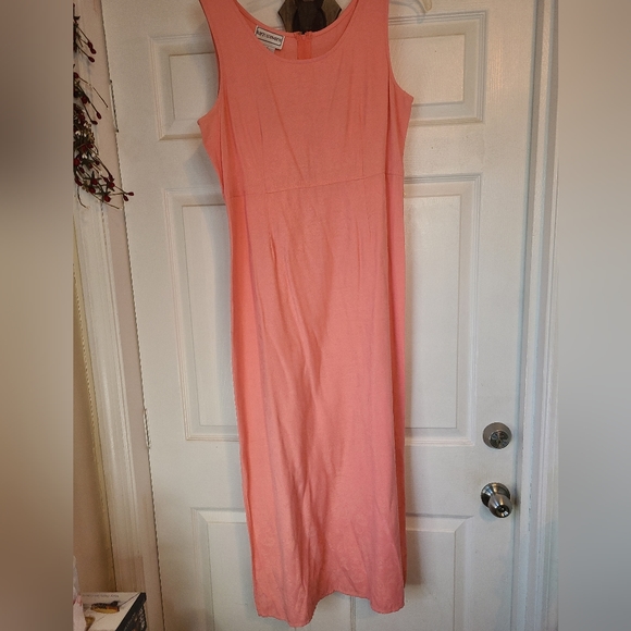 Karin Stevens Woman's Two Piece Suit, Size: 12 Color: Pink - Picture 9 of 13